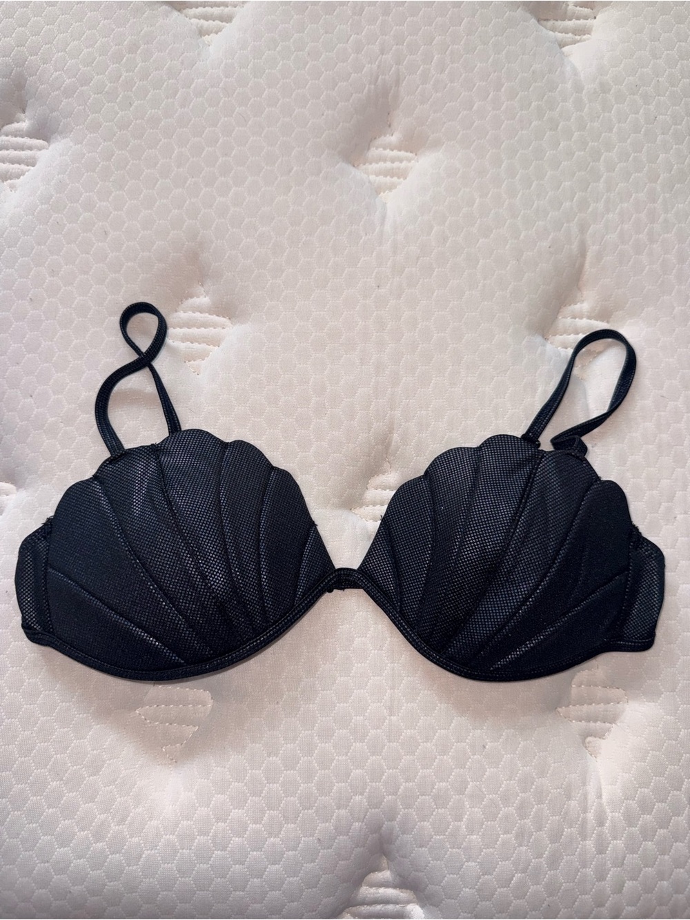 157. Leg Avenue Black Shell Cup Bra